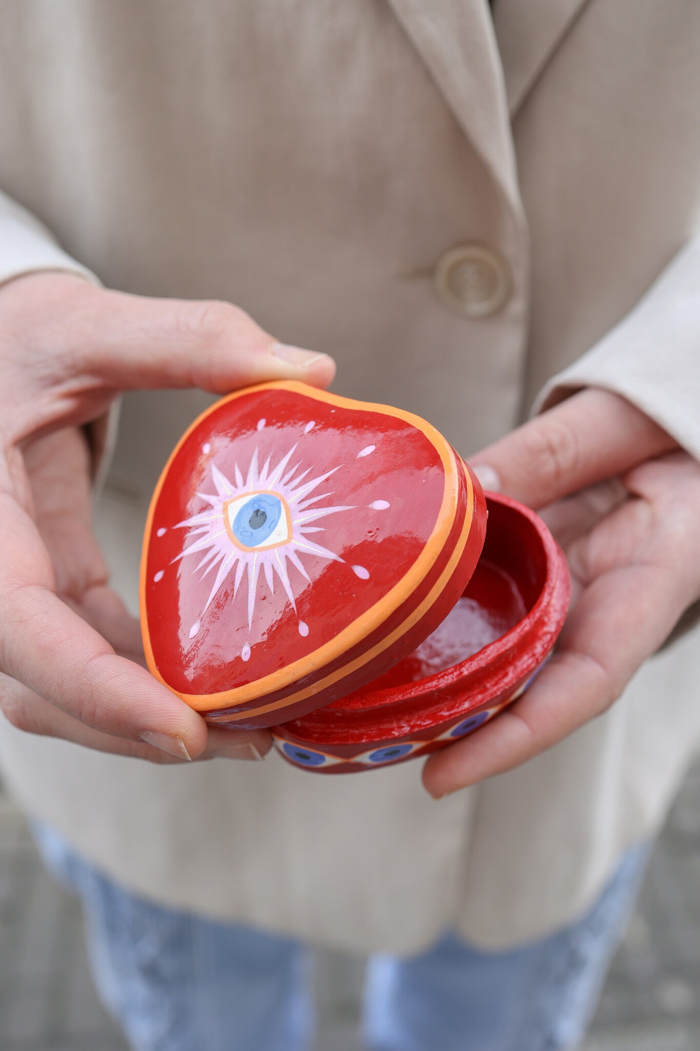 Heartshaped Box with Eyes red