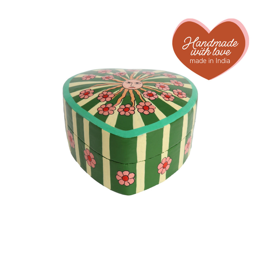 Heartshaped Box with Eyes green